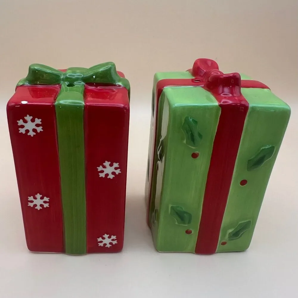 Vintage Ceramic Christmas Present Salt and Pepper Shakers Holiday Gift Box Set